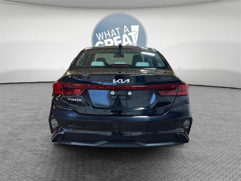 Certified 2023 Kia Forte LXS image 5