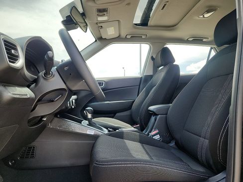 New 2026 Hyundai Venue SEL FWD image 11