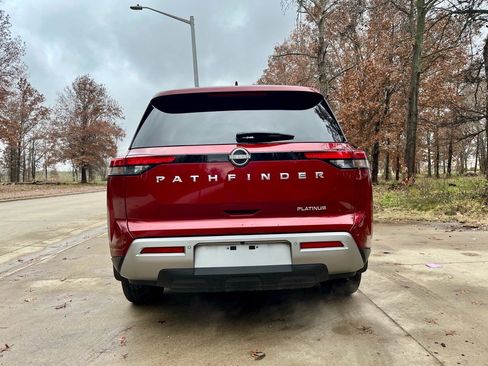 Used 2024 Nissan Pathfinder Platinum w/ Cargo Package image 6