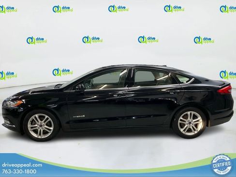 Used 2018 Ford Fusion SE image 9