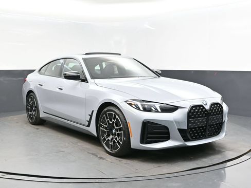 Used 2026 BMW 430i w/ M Sport Package RWD image 9