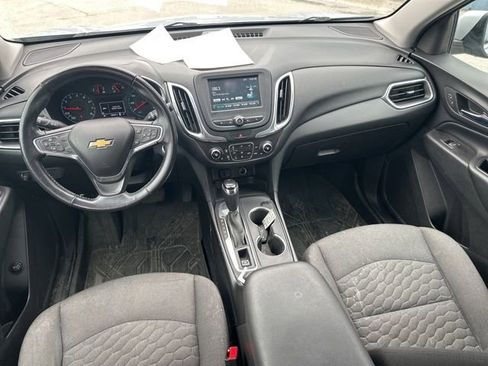 Used 2018 Chevrolet Equinox LT image 3