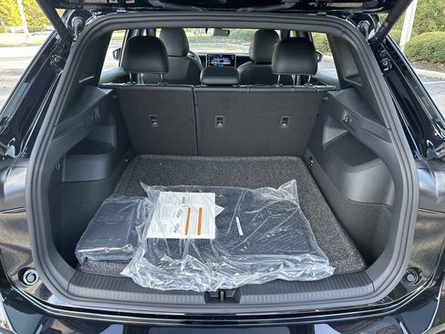 New 2026 Volkswagen Tiguan SE R-Line image 24