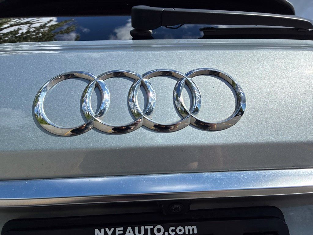 Used 2023 Audi Q7 2.0T Premium w/ Convenience Package AWD/4WD image 54