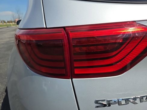 Used 2018 Kia Sportage SX image 10
