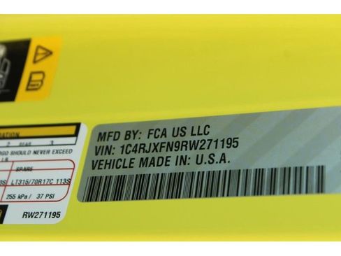 Used 2024 Jeep Wrangler Unlimited Rubicon w/ XTREMEE 35" Tire Package image 22