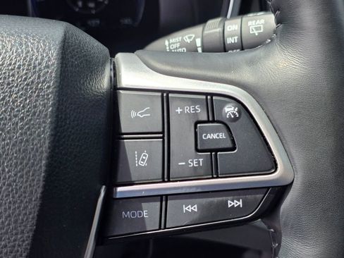 Used 2023 Toyota Highlander Platinum FWD image 18