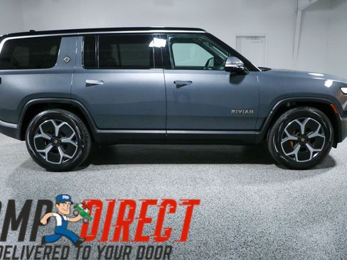 Used 2024 Rivian R1S Adventure AWD/4WD image 5