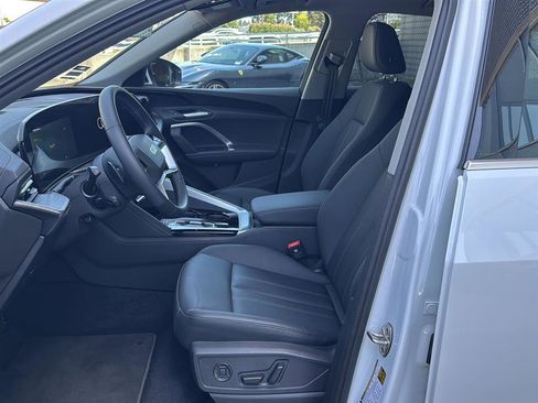 Used 2025 Audi Q5 Premium w/ Convenience Package AWD/4WD image 12