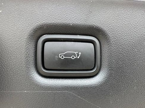 Used 2025 Hyundai Ioniq 5 Limited AWD/4WD image 10