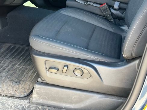 Used 2024 Chevrolet Silverado 1500 Custom image 24