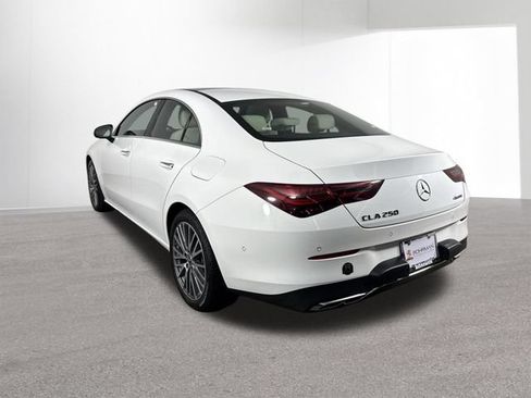 Used 2025 Mercedes-Benz CLA 250 4MATIC w/ Winter Package image 33