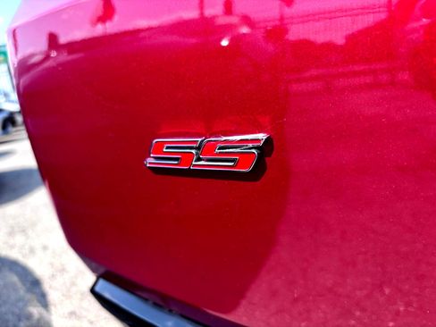 Used 2018 Chevrolet Camaro SS image 27