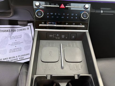 Certified 2024 Hyundai Santa Fe Limited image 19