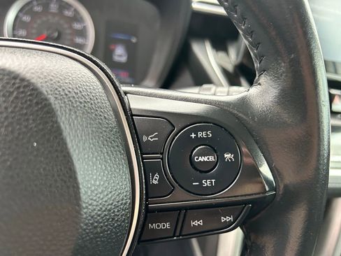 Used 2022 Toyota Corolla Cross LE FWD image 17