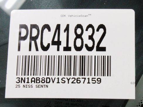 Used 2025 Nissan Sentra SR w/ SR Premium Package FWD image 34