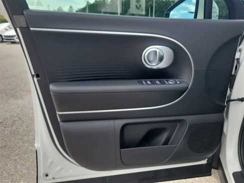 New 2026 Hyundai Ioniq 9 SE image 18