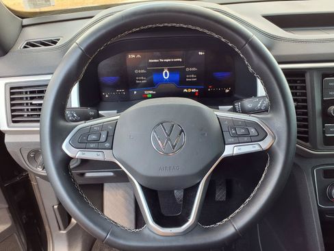 Used 2023 Volkswagen Atlas Cross Sport SE AWD/4WD image 11