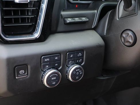 Used 2024 GMC Sierra 1500 Denali Ultimate AWD/4WD image 13
