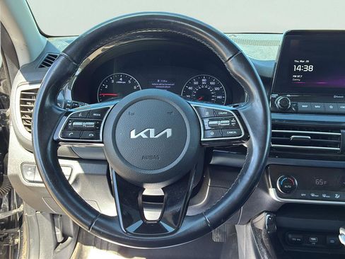 Certified 2023 Kia Seltos S w/ Navigation Package FWD image 28