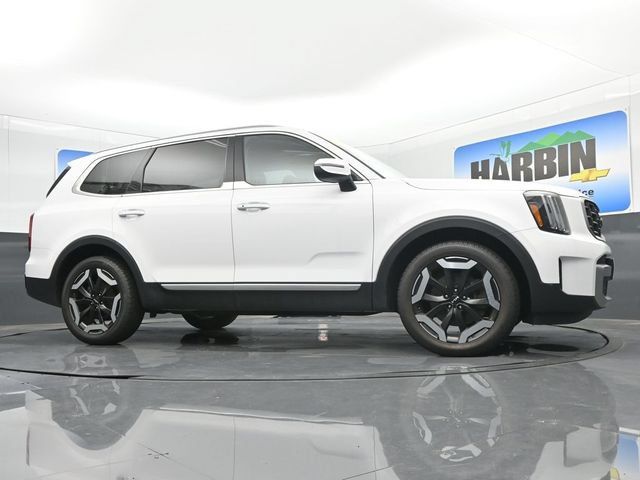 Used 2023 Kia Telluride S w/ S Sunroof Package AWD/4WD image 21