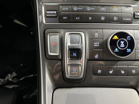 Used 2021 Hyundai Santa Fe Calligraphy image 22