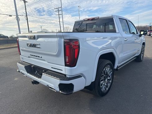 New 2026 GMC Sierra 1500 Denali Ultimate w/ LPO, Black Badging Package image 5