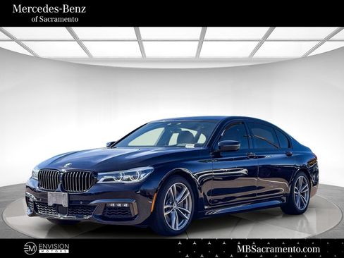 Used 2019 BMW 750i w/ Executive Package RWD image 1