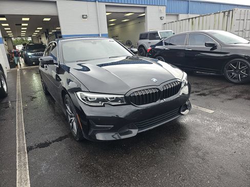 Used 2020 BMW 330i Sedan w/ Premium Package RWD image 4