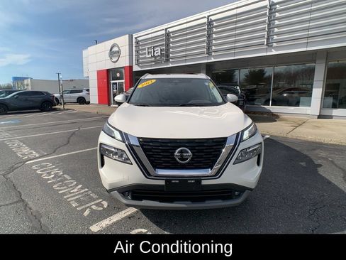 Certified 2021 Nissan Rogue SL w/ Premium Package AWD/4WD image 9