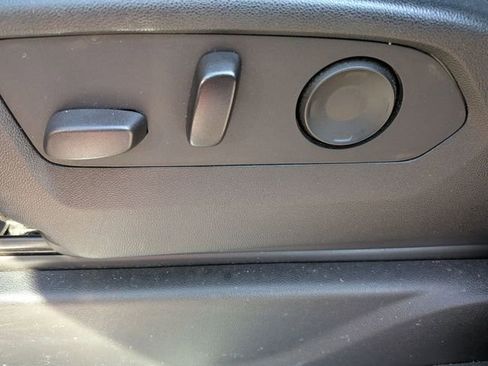 Used 2021 Chevrolet Tahoe High Country image 10