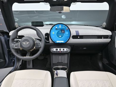 Used 2025 MINI Cooper S image 16