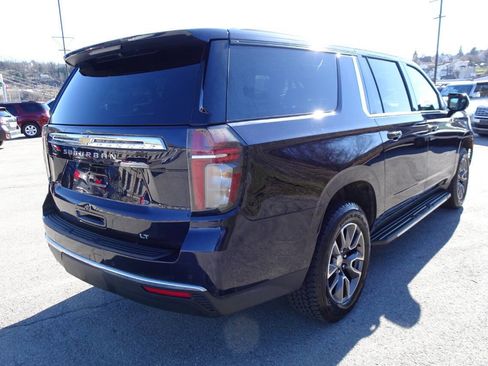 Used 2021 Chevrolet Suburban LT image 6