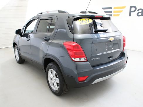 Used 2021 Chevrolet Trax LT w/ Driver Confidence Package AWD/4WD image 6