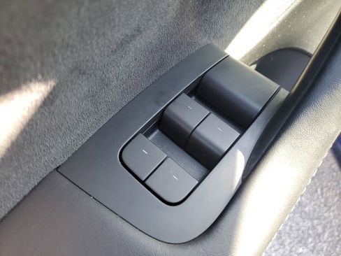Used 2023 Tesla Model 3 Standard Range RWD image 22