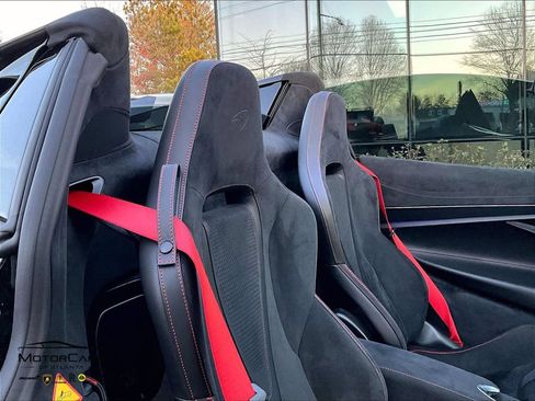 Used 2026 McLaren 750S Spider RWD image 26