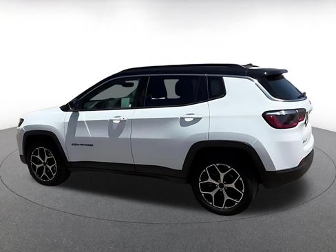 Used 2025 Jeep Compass Limited AWD/4WD image 10