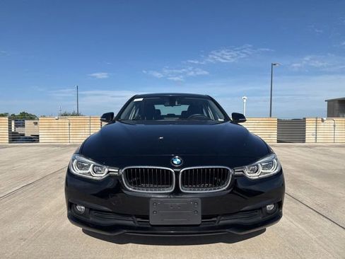 Used 2018 BMW 320i Sedan RWD image 8