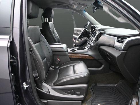 Used 2018 Chevrolet Tahoe LT AWD/4WD image 17