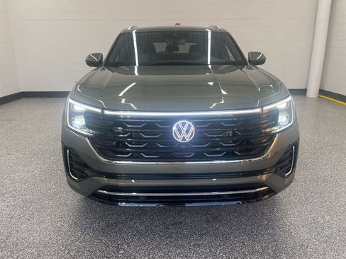 New 2026 Volkswagen Atlas Cross Sport SEL Premium R-Line AWD/4WD image 11
