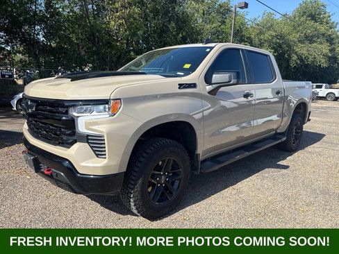 Used 2023 Chevrolet Silverado 1500 LT Trail Boss w/ LPO, Dark Essentials Package AWD/4WD image 5