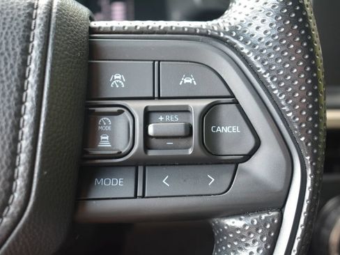 Used 2025 Toyota Tacoma SR AWD/4WD image 13