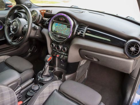 Used 2017 MINI Cooper S image 21