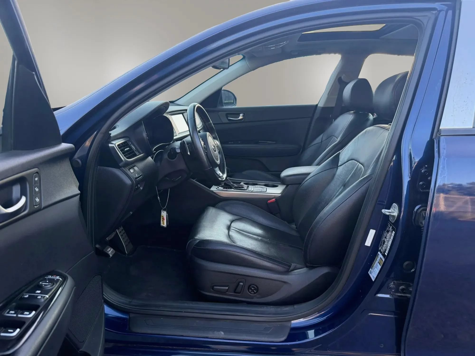 Used 2018 Kia Optima SX FWD image 26