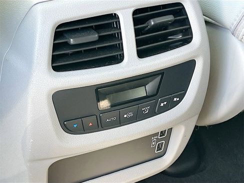 Used 2022 Honda Pilot Special Edition image 25