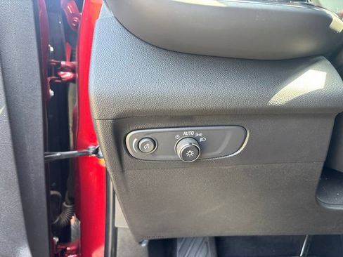 Used 2021 Buick Envision Preferred FWD image 15