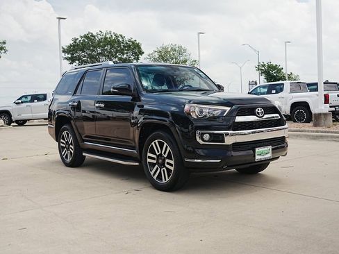 Used 2018 Toyota 4Runner Limited AWD/4WD image 8