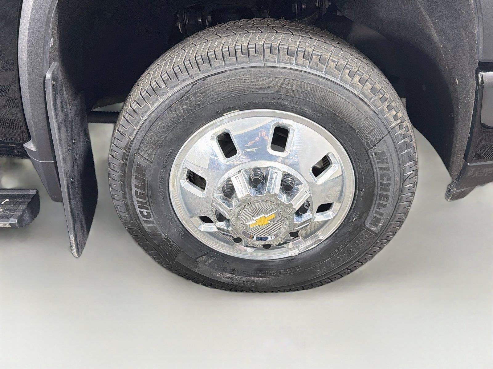 Used 2024 Chevrolet Silverado 3500 High Country w/ High Country Premium Package AWD/4WD image 37
