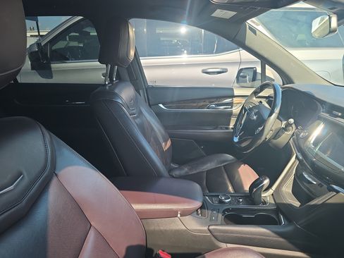 Used 2022 Cadillac XT6 Premium Luxury FWD image 15