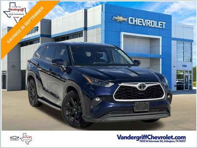 Used 2022 Toyota Highlander LE